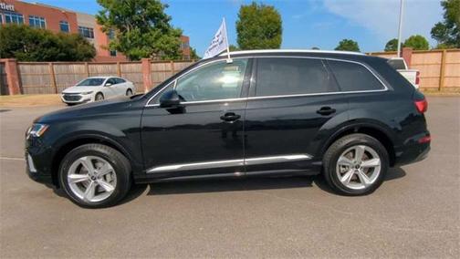 2024 Audi Q7 45 Premium Plus