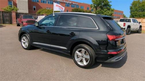 2024 Audi Q7 45 Premium Plus