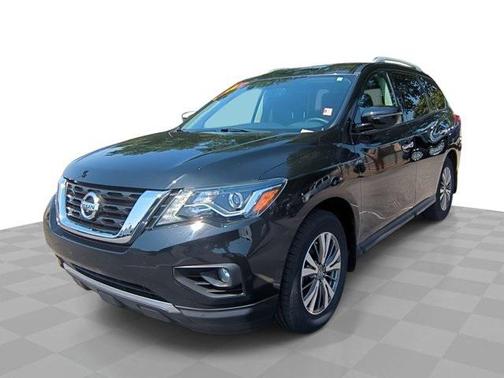 2019 Nissan Pathfinder SV