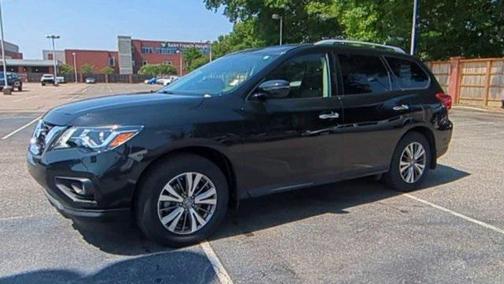 2019 Nissan Pathfinder SV