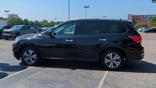 2019 Nissan Pathfinder SV