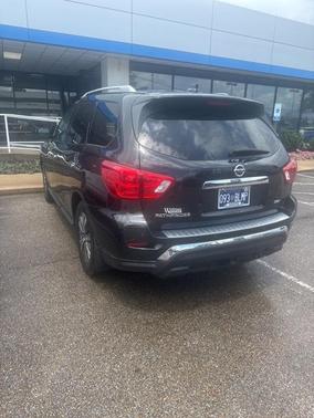 2019 Nissan Pathfinder SV