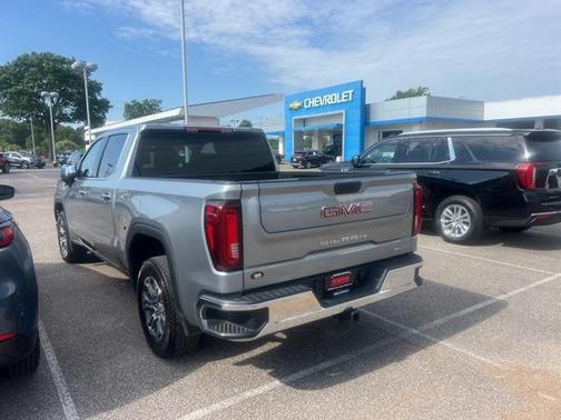 2024 GMC Sierra 1500 SLT