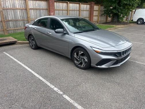 2025 Hyundai ELANTRA Sport