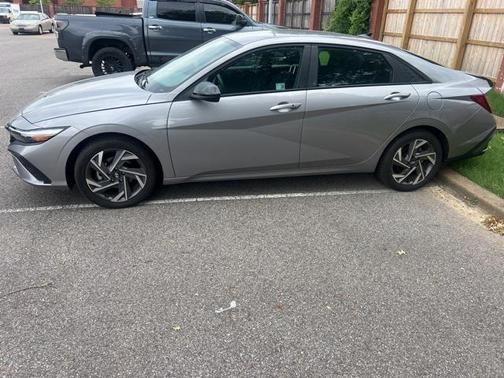 2025 Hyundai ELANTRA Sport