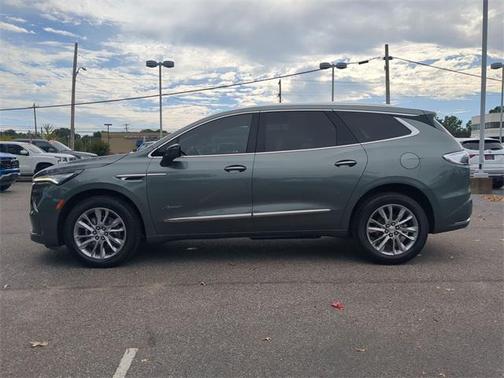 2022 Buick Enclave FWD Avenir