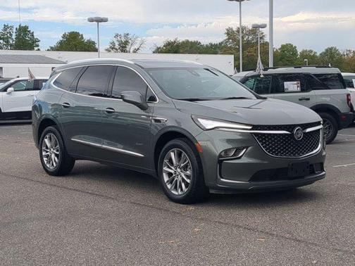 2022 Buick Enclave FWD Avenir