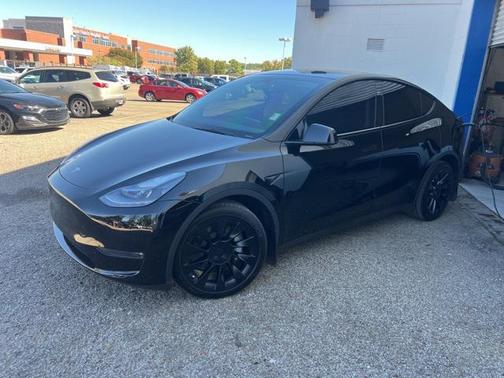 2023 Tesla Model Y Long Range Dual Motor All-Wheel Drive