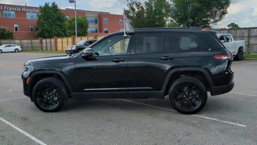 2024 Jeep Grand Cherokee Altitude