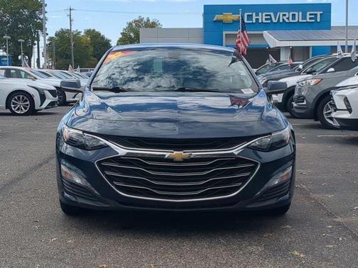 2022 Chevrolet Malibu FWD LT