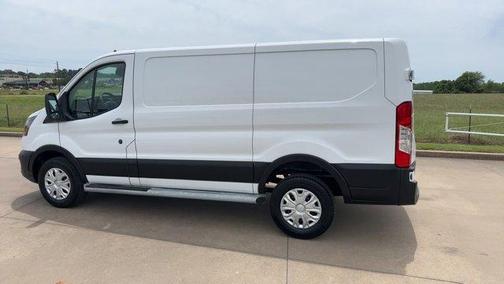 Oxford White 2024 Ford Transit-250