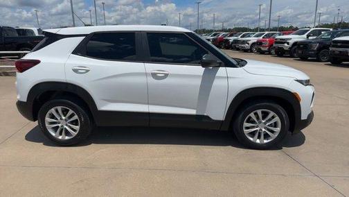 Summit White 2021 Chevrolet Trailblazer LS