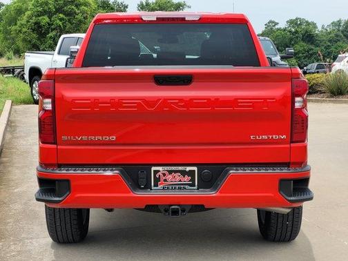 2025 Chevrolet Silverado 1500 Custom