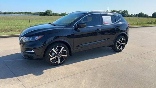 Magnetic Black 2022 Nissan Rogue Sport SL