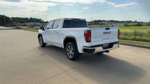 Summit White 2024 GMC Sierra 1500 SLT