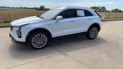 2025 Cadillac XT4 Premium Luxury