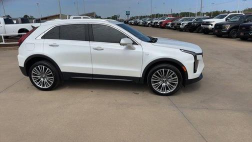 2025 Cadillac XT4 Premium Luxury