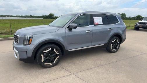 Everlasting Silver 2025 Kia Telluride S