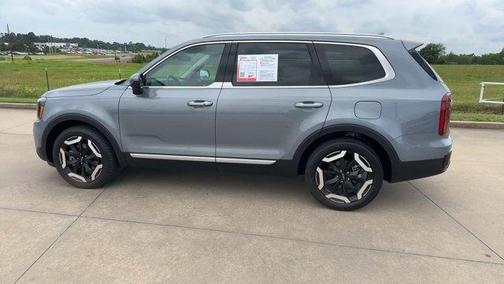 Everlasting Silver 2025 Kia Telluride S