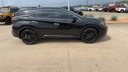Black 2023 Nissan Murano SV