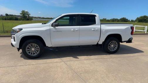 Summit White 2024 Chevrolet Colorado LT