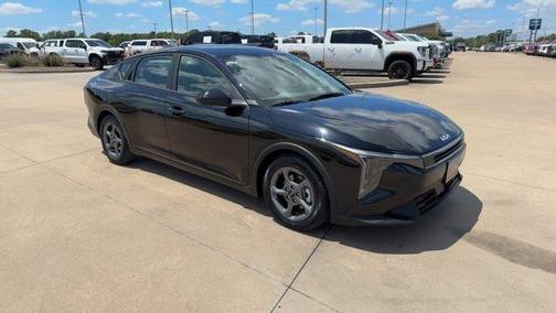 Aurora Black Pearl 2025 Kia K4