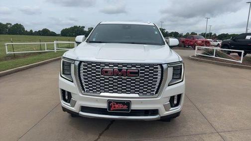White Frost Tri-Coat 2023 GMC Yukon Denali