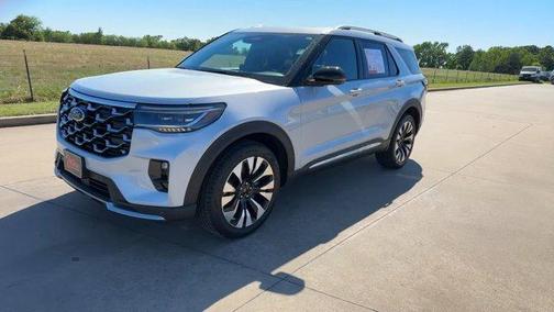 White Metallic 2025 Ford Explorer Platinum
