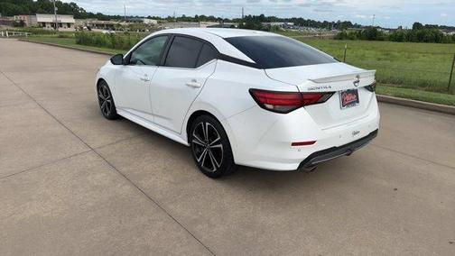 Aspen White 2022 Nissan Sentra SR