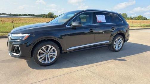 Mythos Black Metallic 2025 Audi Q7 55 Premium Plus