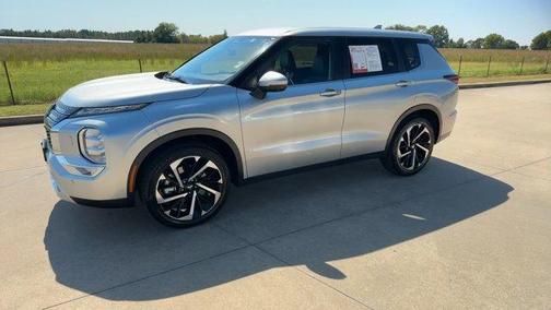 2024 Mitsubishi Outlander SE