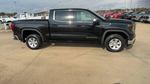 2024 GMC Sierra 1500 SLE