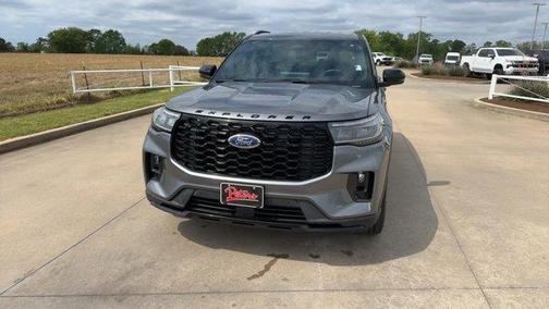 Gray Metallic 2025 Ford Explorer ST-Line