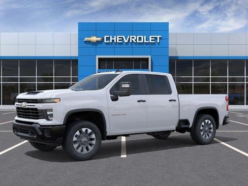 Summit White 2026 Chevrolet Silverado 2500 Custom