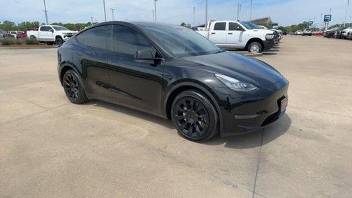 Black 2023 Tesla Model Y Long Range