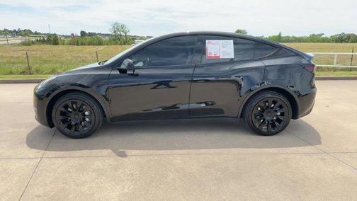 Black 2023 Tesla Model Y Long Range