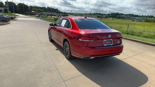 2022 Volkswagen Passat 2.0T Limited Edition