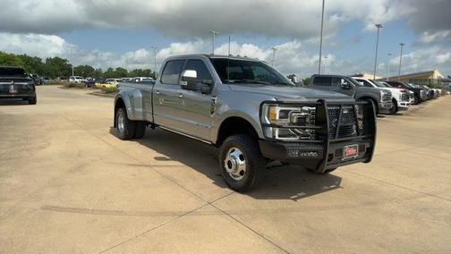 2022 Ford F-350 Lariat Super Duty