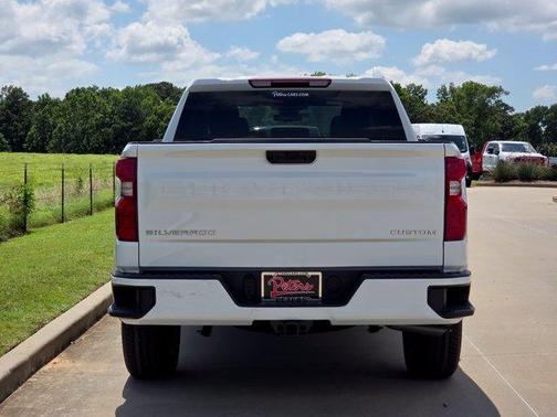 Summit White 2026 Chevrolet Silverado 1500 Custom