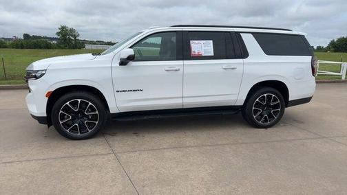 Summit White 2022 Chevrolet Suburban RST