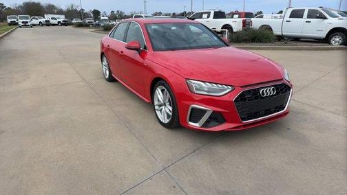 2024 Audi A4 45 S line quattro Premium