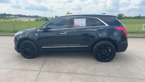 Black 2019 Cadillac XT5 Luxury