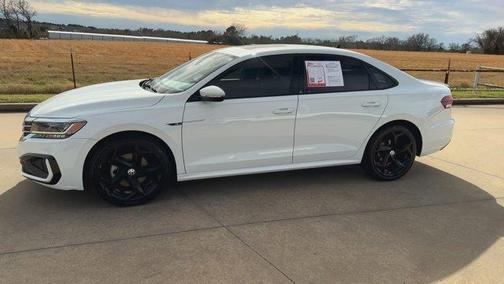 2021 Volkswagen Passat 2.0T R-Line