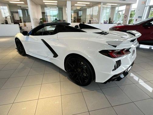 2025 Chevrolet Corvette Stingray w/2LT