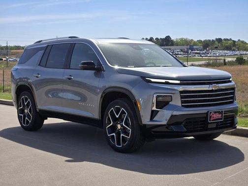 Sterling Gray Metallic 2026 Chevrolet Traverse High Country