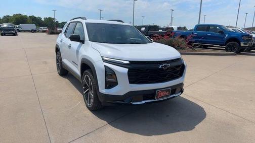 Polar White 2026 Chevrolet Equinox RS
