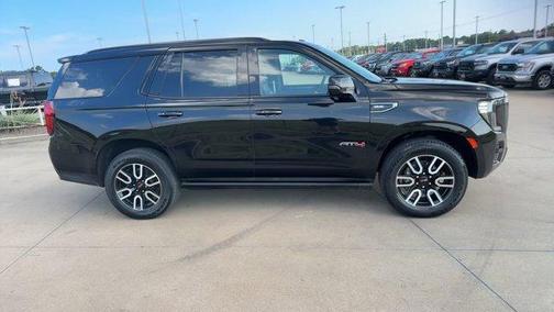 2022 GMC Yukon AT4
