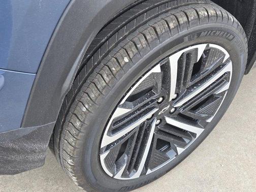 Lakeshore Blue Metallic 2026 Chevrolet Equinox RS