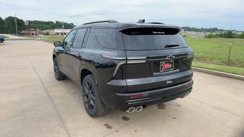 Mosaic Black Metallic 2026 Chevrolet Traverse RS
