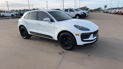 2024 Porsche Macan 